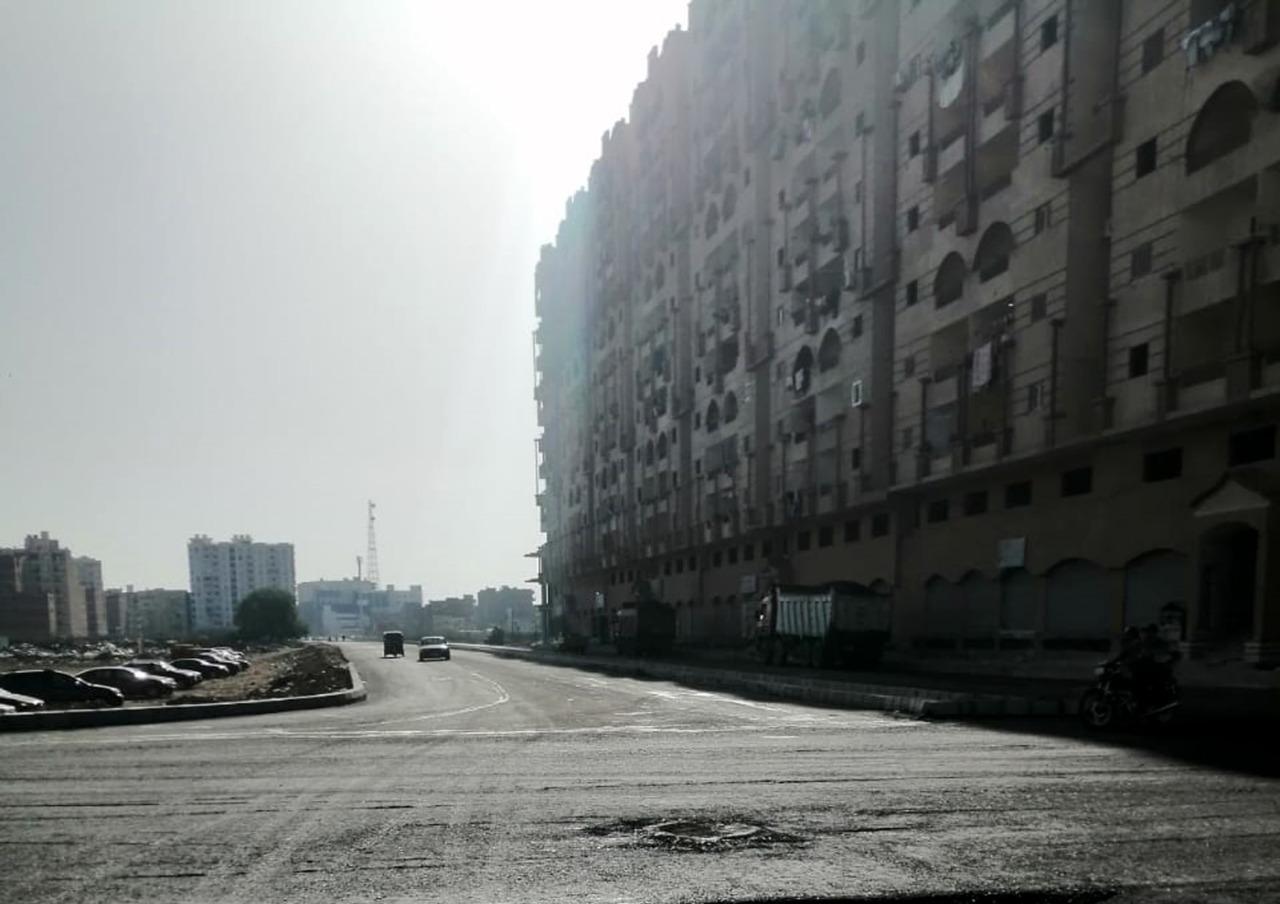 بالصور.. استمرار أعمال رصف الطرق بمدن وقري كفر الشيخ